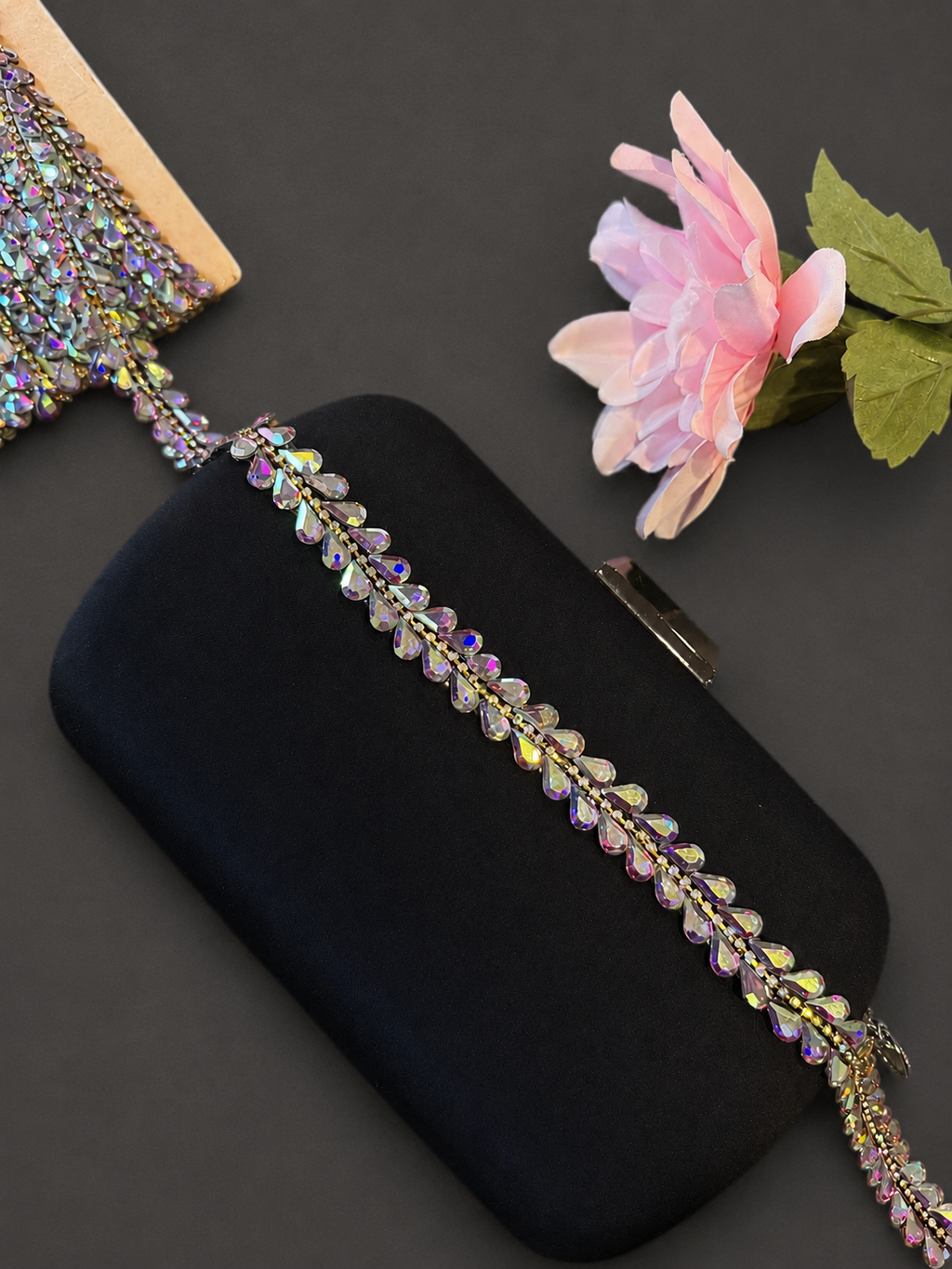Iron On Crystal Rhinestone Leaf Trim, 1 Yard