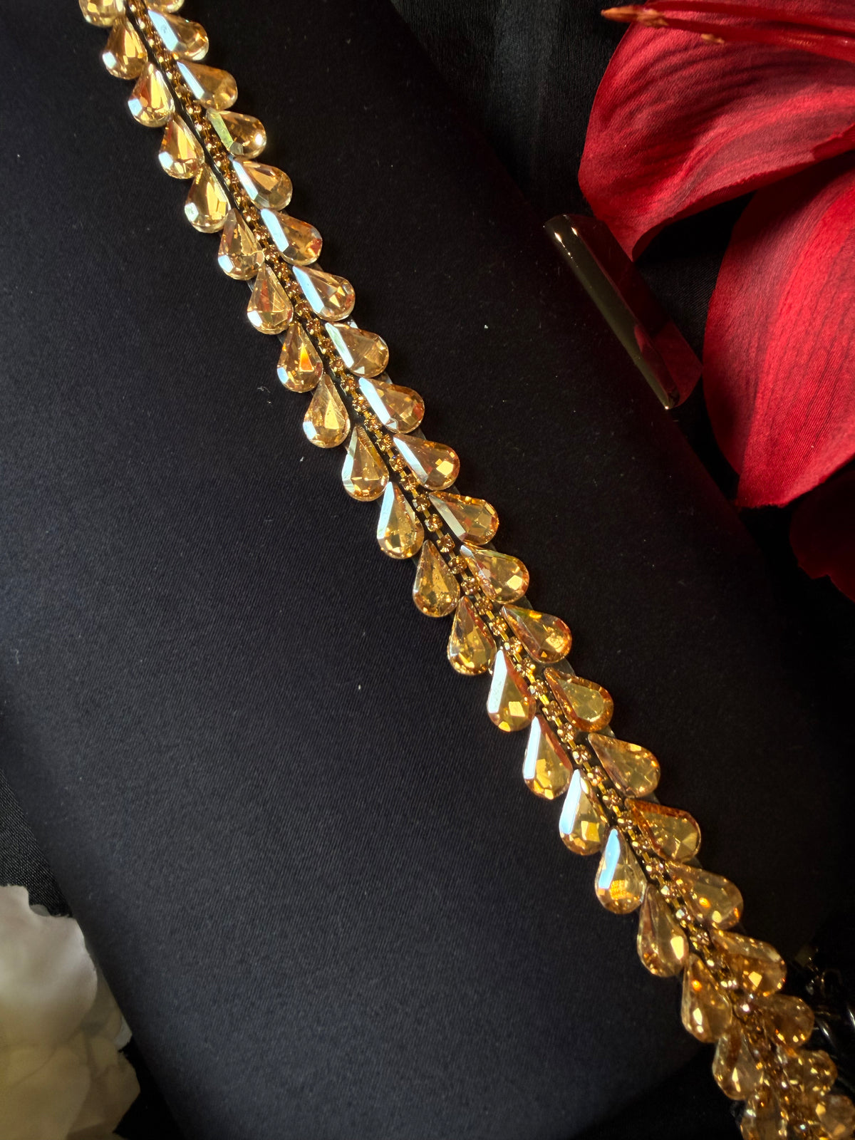 Iron On Crystal Rhinestone Leaf Trim, 1 Yard
