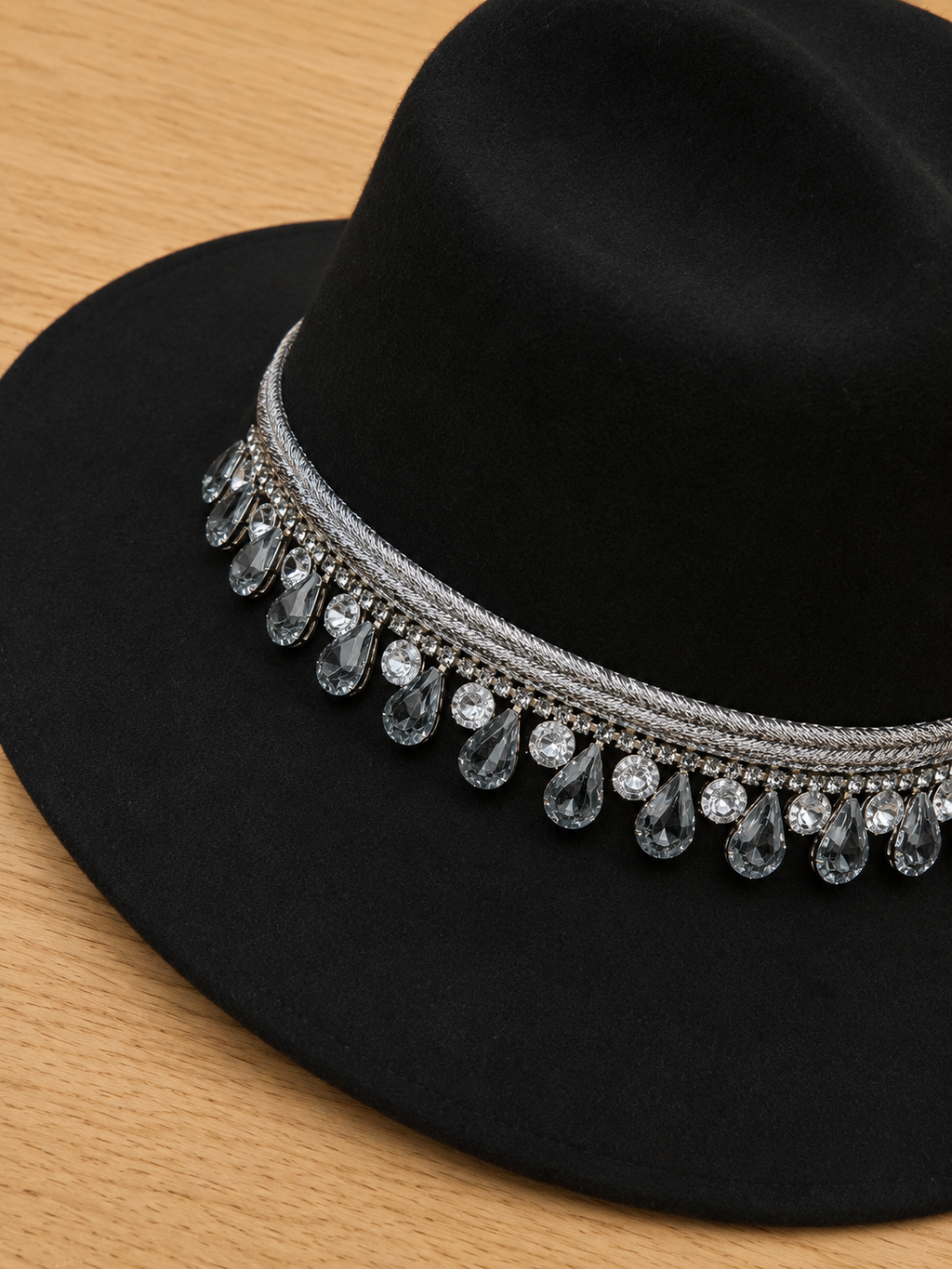 Iron On Teardrop Crystal Rhinestone Trim for Bridal Dresses & Sewing – 1 Yard
